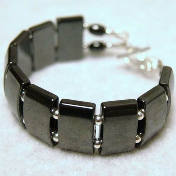 Handmade Unisex Hematite & Sterling Bracelet - Picture 4 of 5